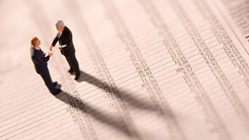 2015-11-uw-seth-weingram-conviction-stocks-shake-hands-large.jpg
