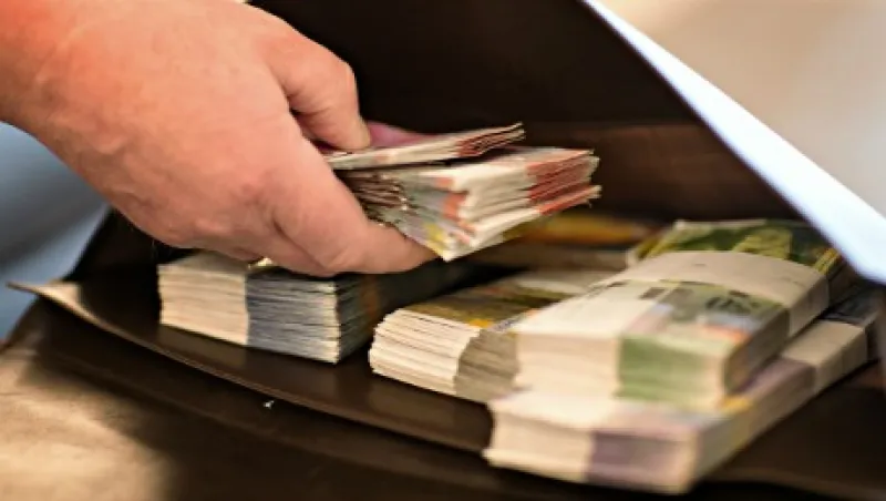 2015-12-uw-ken-dickson-swiss-franc-forex-large.jpg
