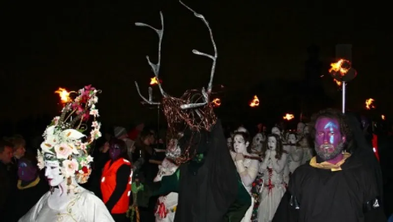 2016-04-da-beltane-fire-festival-large.jpg