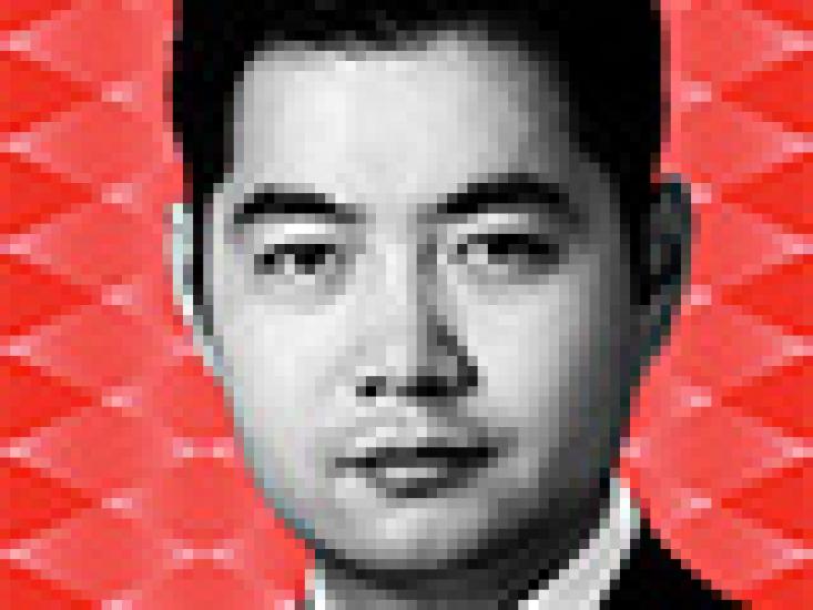 2016-05-tom-johnson-all-asia-research-team-kewei-yang-small.jpg