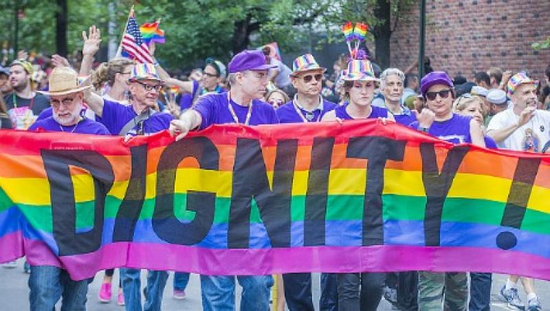 2016-06-da-weekender-ny-gay-pride-parade-large.jpg