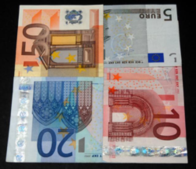 250x215-euro-display.jpg