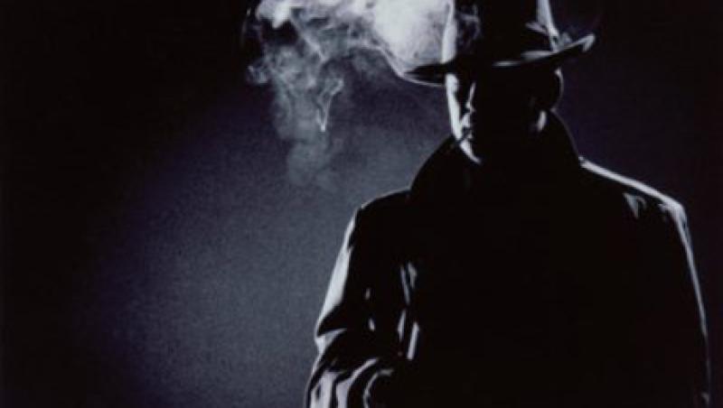 am-detective-large.jpg