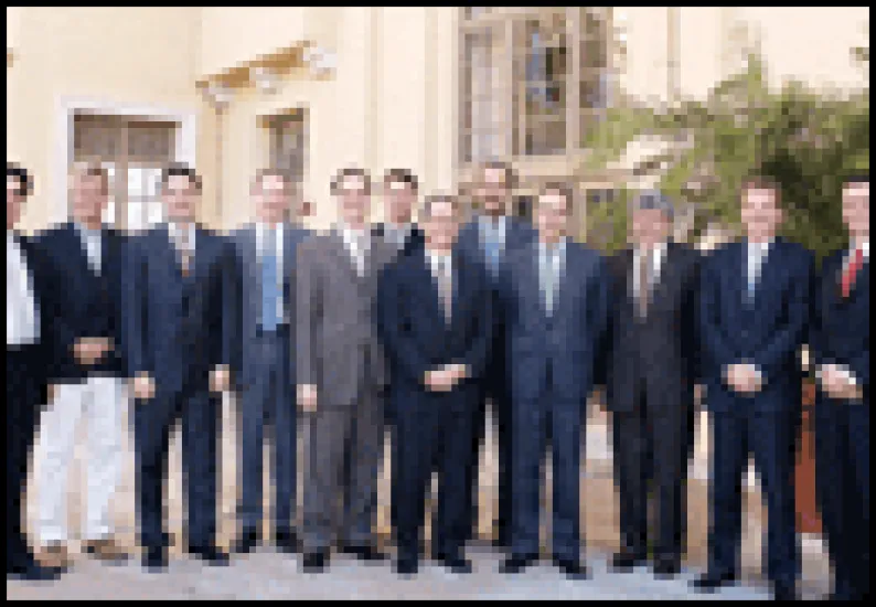lf-roundtable.gif