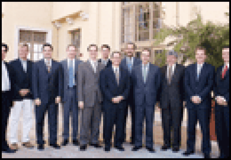 lf-roundtable.gif