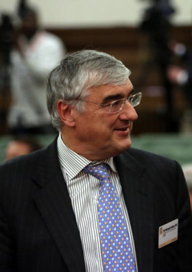 michael-hintze-homepage.jpg