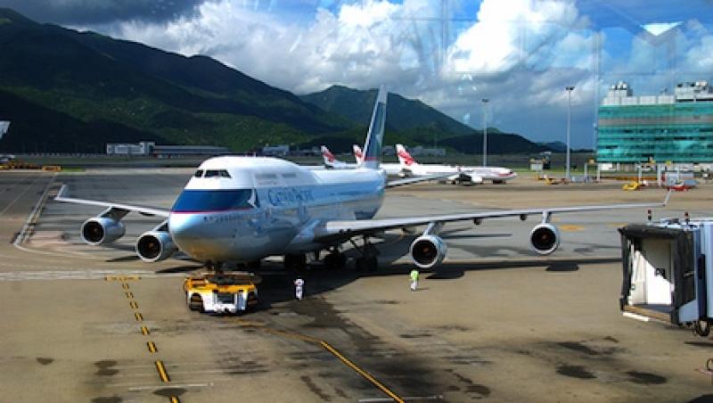 plane-plarge.jpg